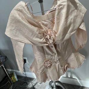 Cache vintage silk suit